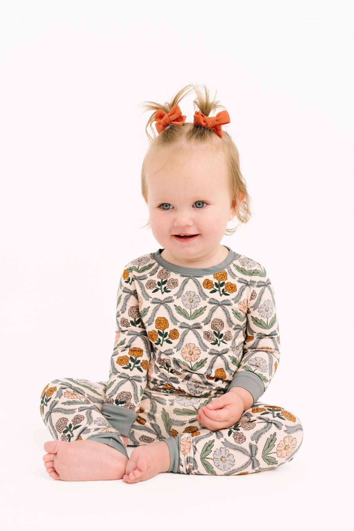 Cottage Bow Bamboo Set