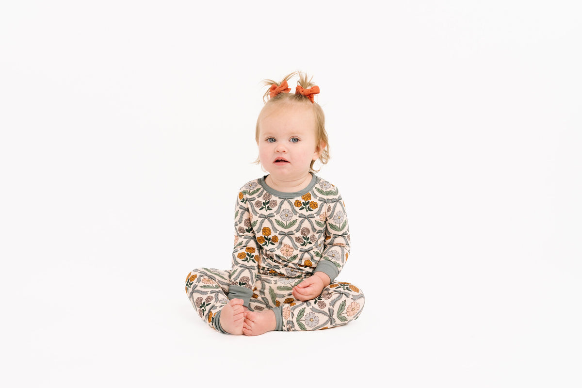 Cottage Bow Bamboo Set
